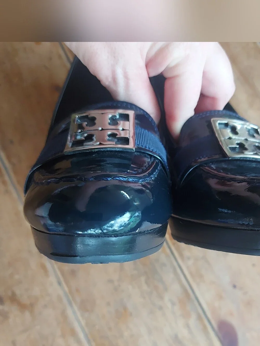 Tory Burch Black Patent Leather Loafers – Size 8M